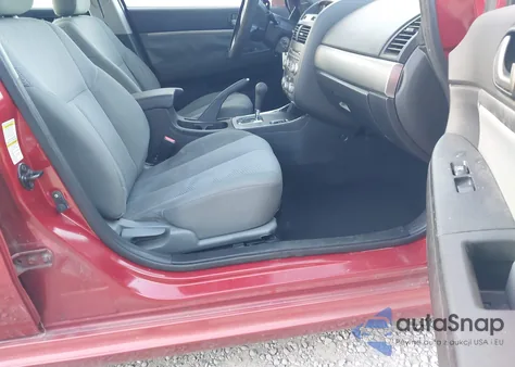 2010 Mitsubishi Galant Fe z USA, uszkodzony, nr VIN 4A32B2FF7AE008298